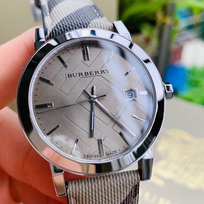 Buy Shop Burberry The City Beige Dial Chequered Brown Leather Strap Watch for Women - BU9029 USA Online