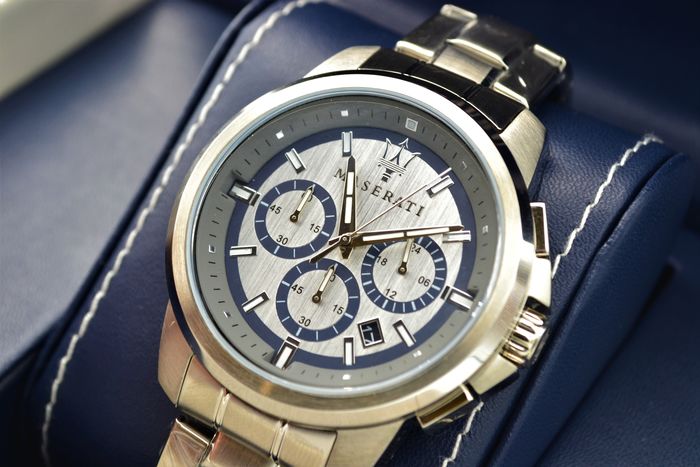Buy Shop Maserati Successo Chronograph Silver Dial Silver Steel Strap Watch For Men - R8873621006 USA Online