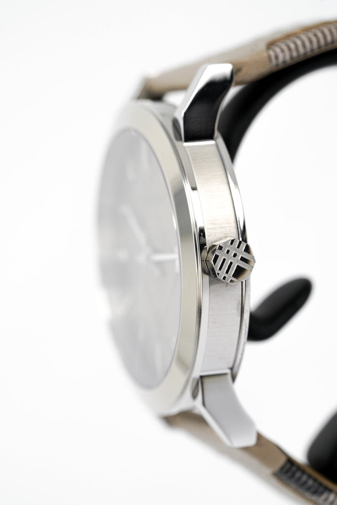 Buy Shop Burberry The City Beige Dial Tan Leather Strap Watch for Women - BU9021 USA Online