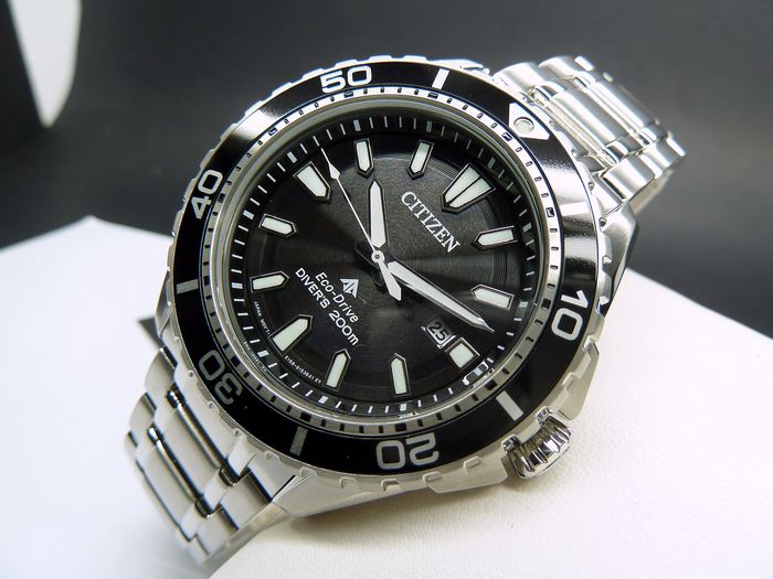 Buy Shop Citizen Promaster Diver Chronograph Black Dial Silver Steel Strap Watch For Men - BN0190-82E USA Online