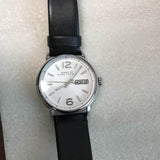 Buy Shop Marc Jacobs Fergus White Dial Black Leather Strap Watch for Men - MBM5076 USA Online