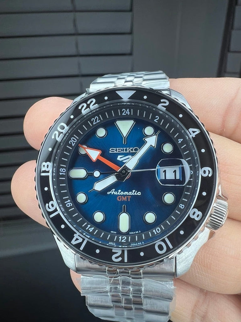 Buy Shop Seiko 5 Sports SKX Racers Heritage Velocity Blue Dial Silver Steel Strap Watch for Men - SSK045K1 USA Online