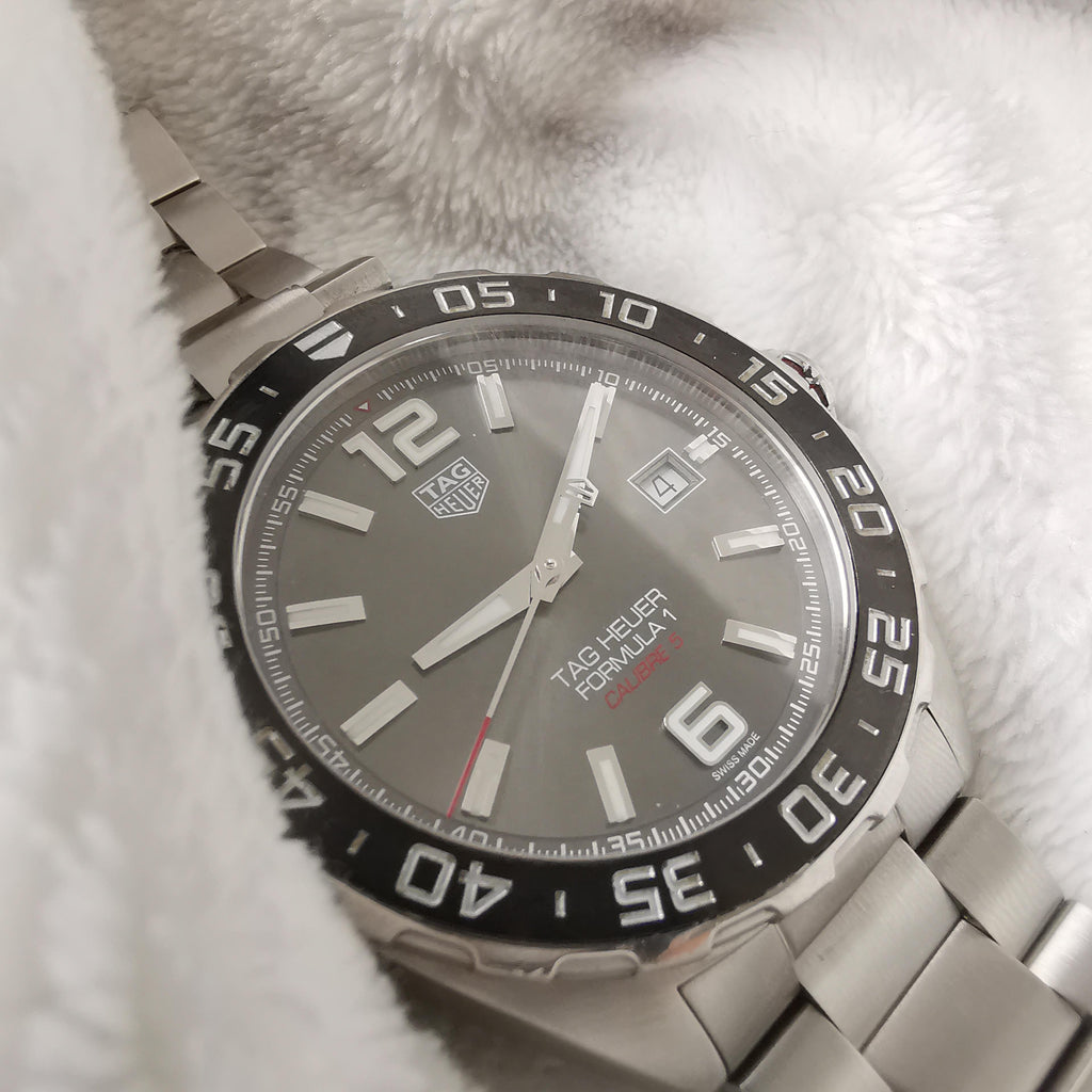 Buy Shop Tag Heuer Formula 1 Calibre 5 Chronograph Anthracite Dial Silver Steel Strap Watch for Men - WAZ2011.BA0842 USA Online